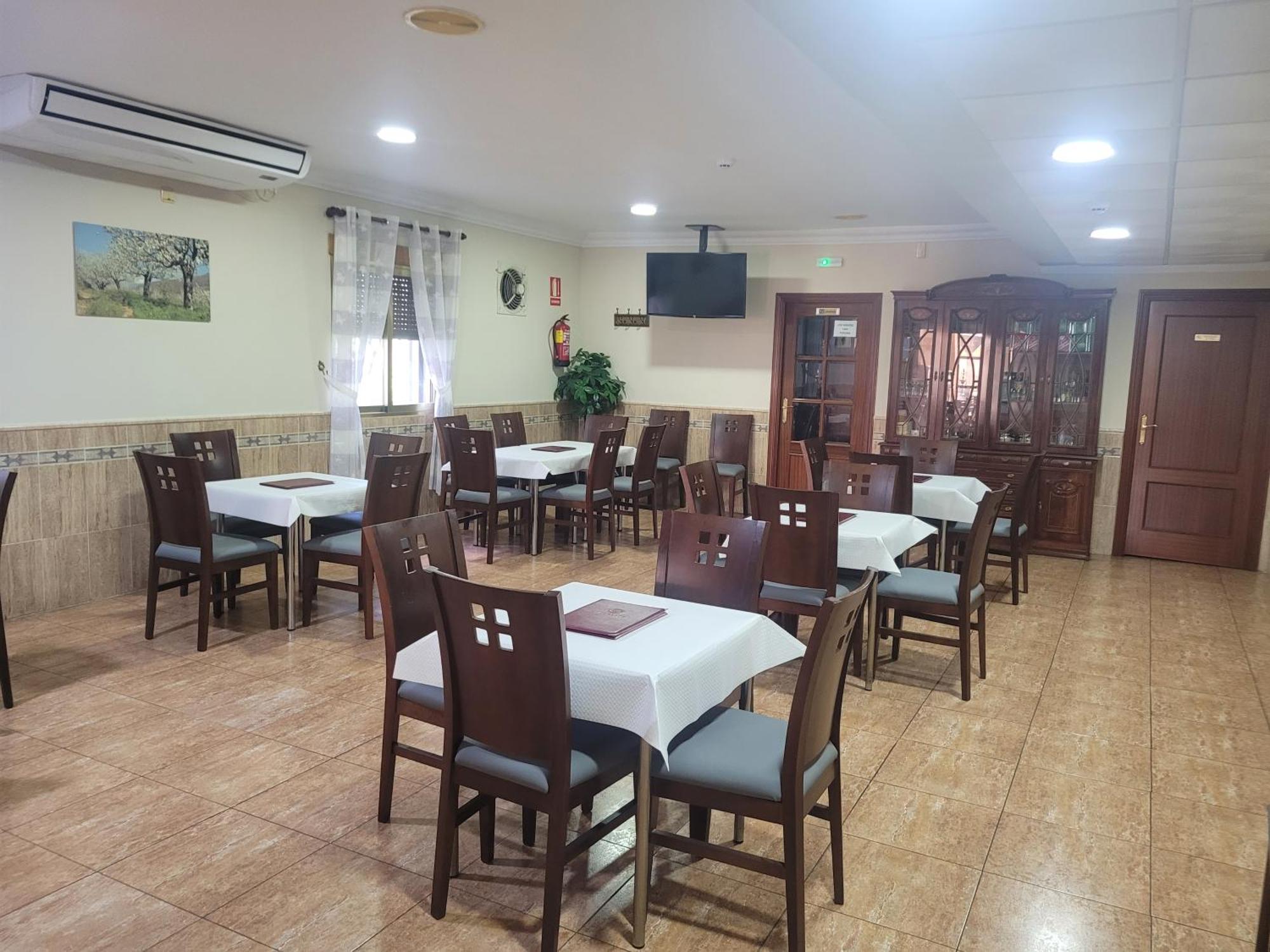 Hostal Restaurante El Paraiso Don Benito Exteriör bild