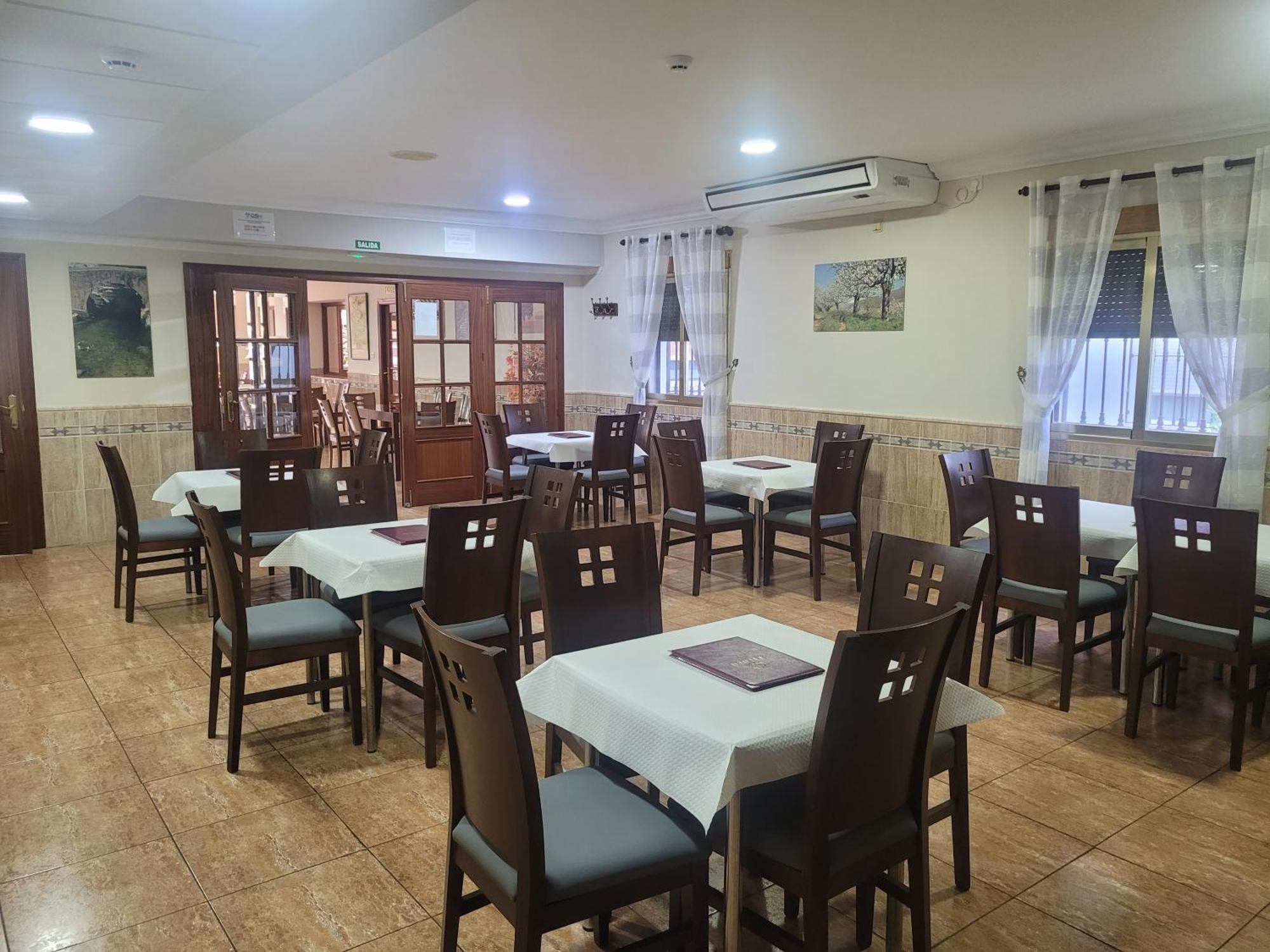 Hostal Restaurante El Paraiso Don Benito Exteriör bild